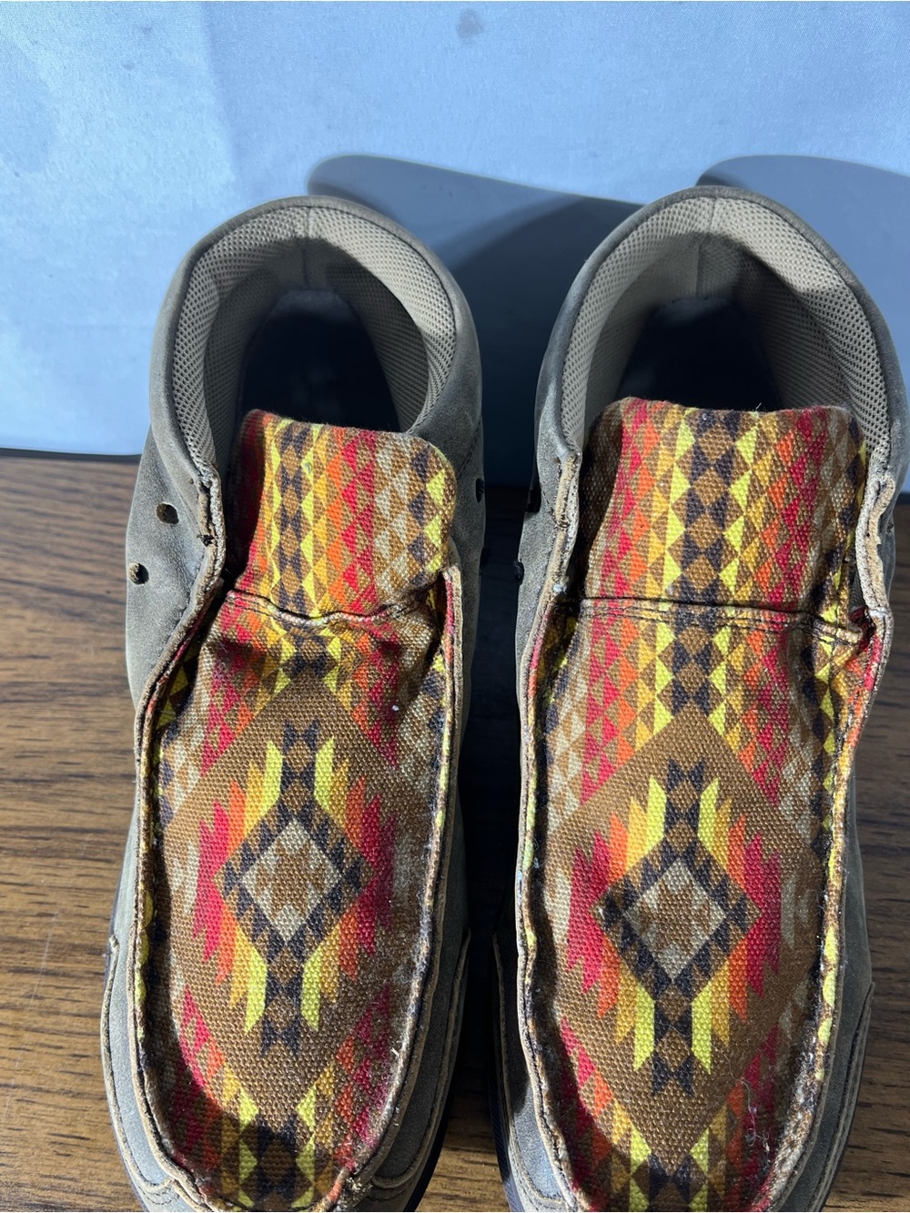 Ariat Hilo Slip On Womens Shoes Sz 6 Aztec  Pattern  Casual Comfort Lightweight